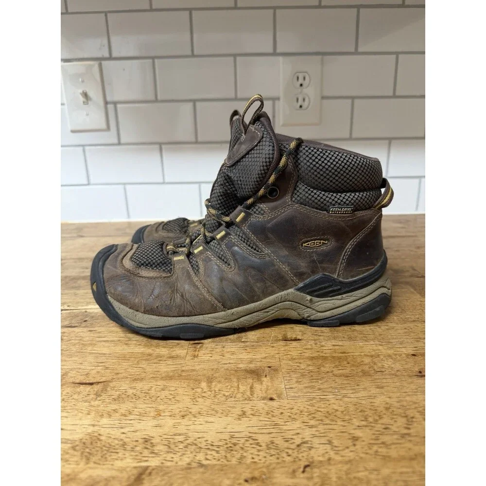 KEEN Targhee II Mid Waterproof Leather Hiking Boots Size 9.5 Brown